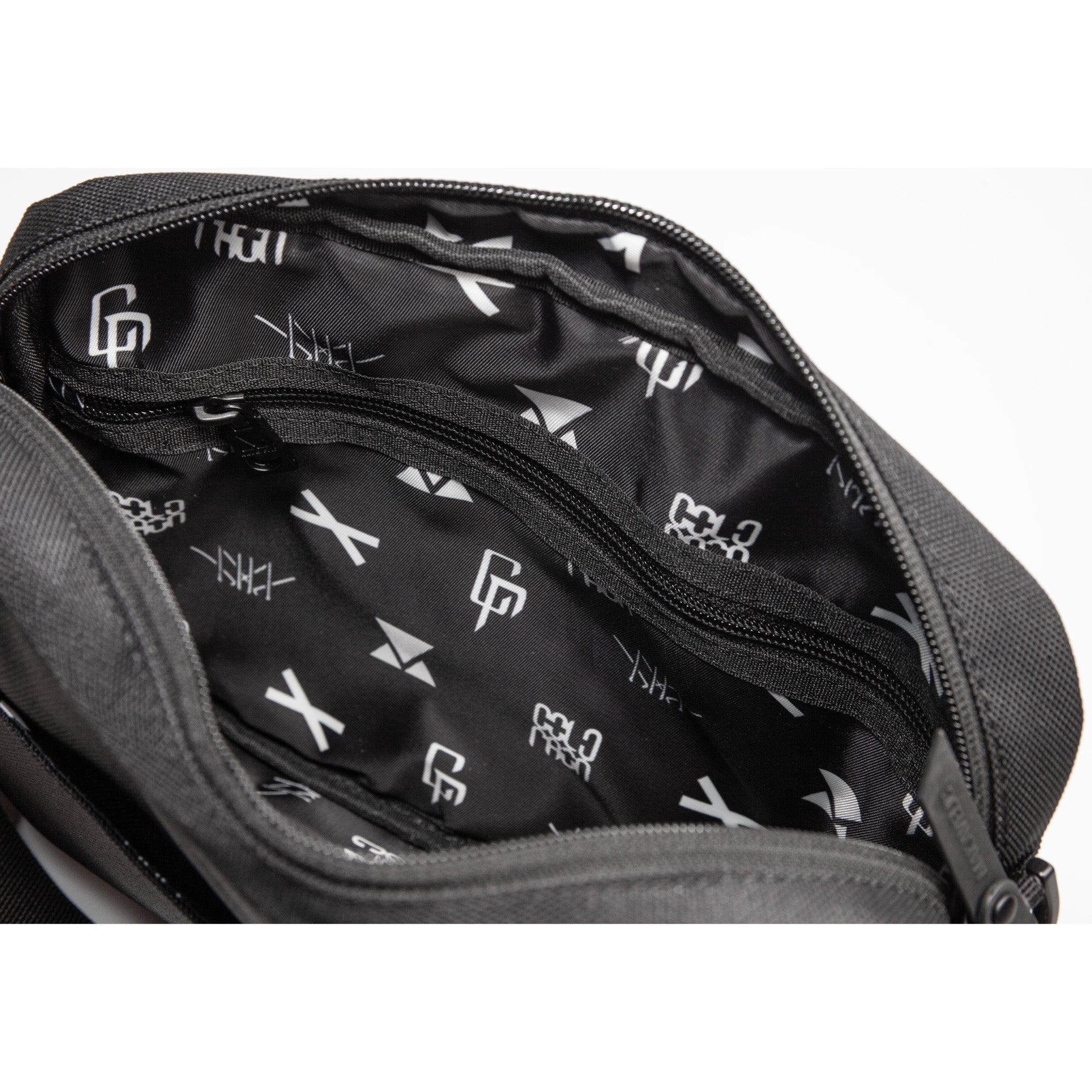 coldrain MAKAVELIC ショルダーバッグ ブラック coldrain × MAKAVELIC SHOULDER BAG – coldrain.jp